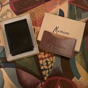 NWOT GUESS Mens Wallet